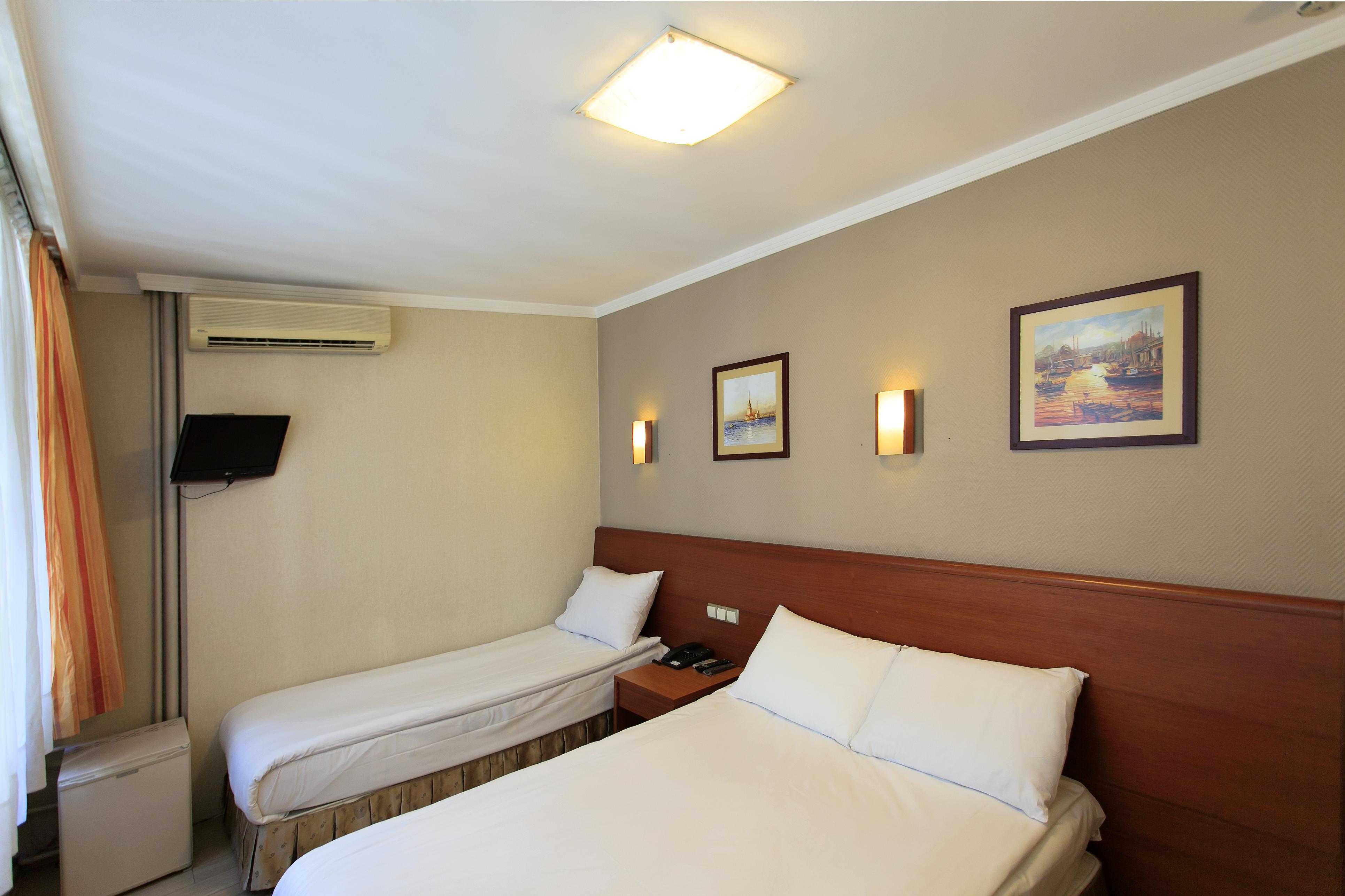 Hotel Inter Istanbul Exteriör bild