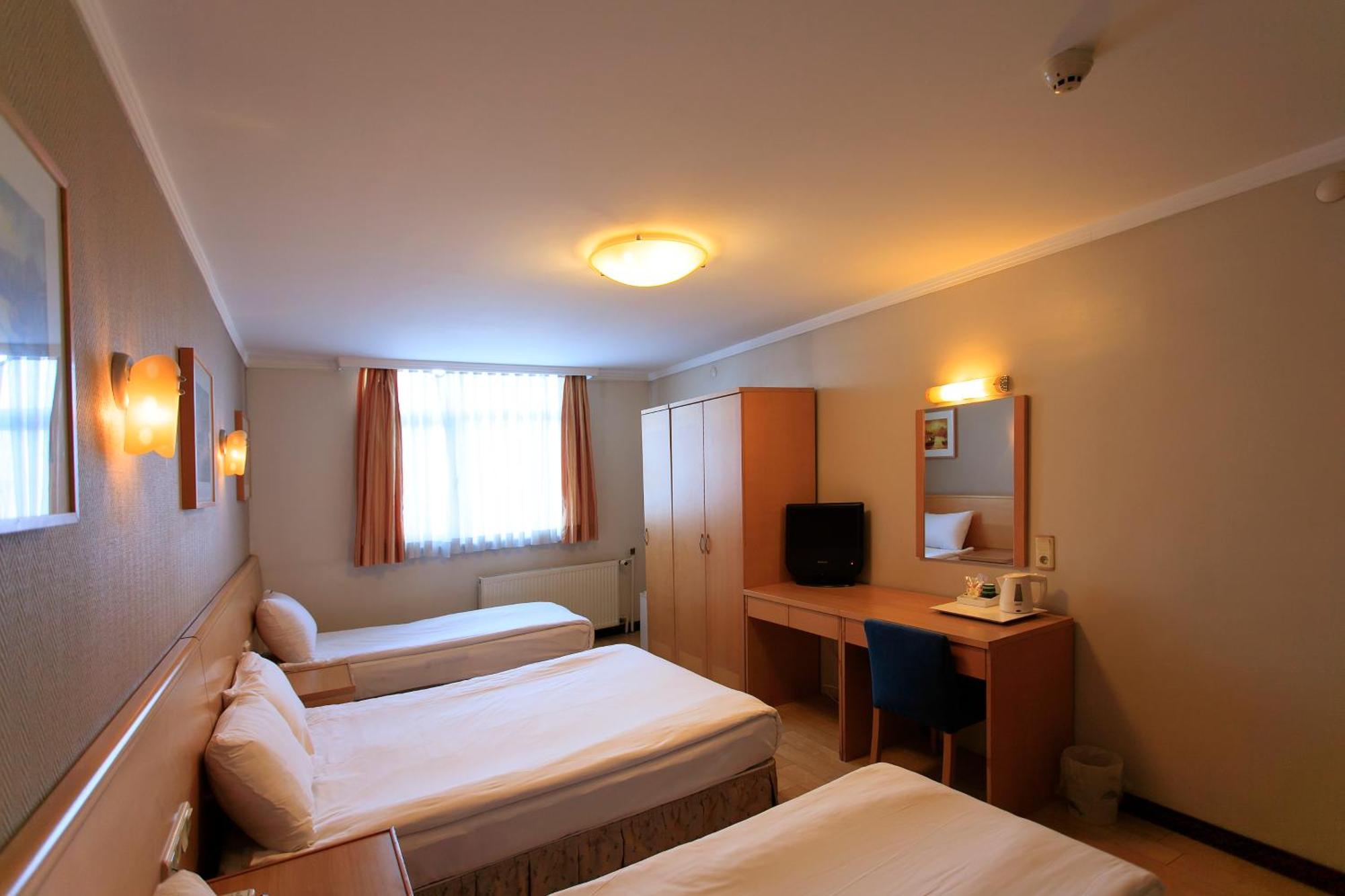 Hotel Inter Istanbul Exteriör bild