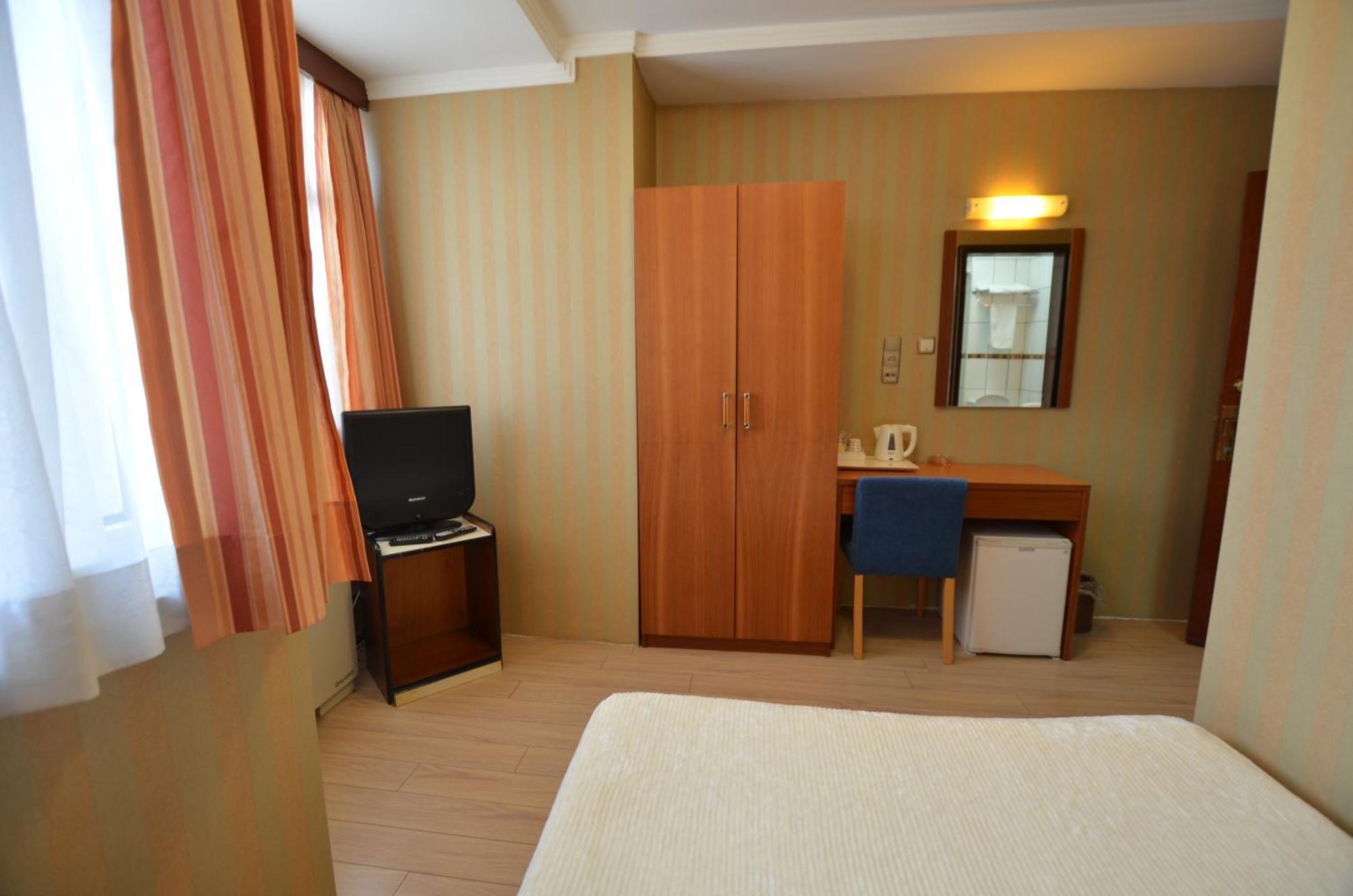 Hotel Inter Istanbul Exteriör bild